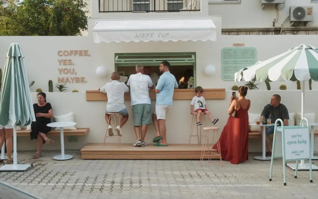 Wake Cup Stay Alacati
