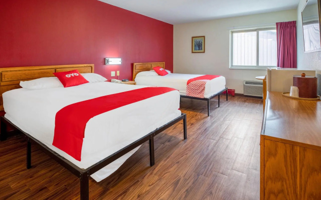 OYO Hotel Chesaning Route 52 & Hwy 57