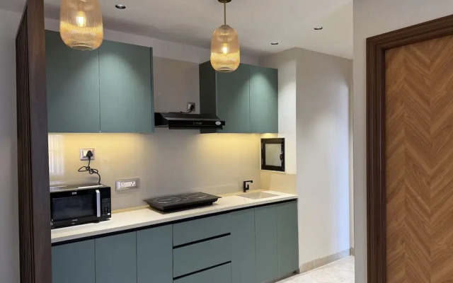 Stylish 1BR With Pool 5 Mins to Candolim Beach