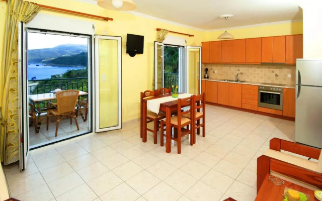 Mari-Christi Apartments