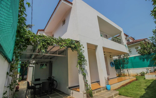 OYO 10157 Home Exotic 4BHK Villa Dona Paula