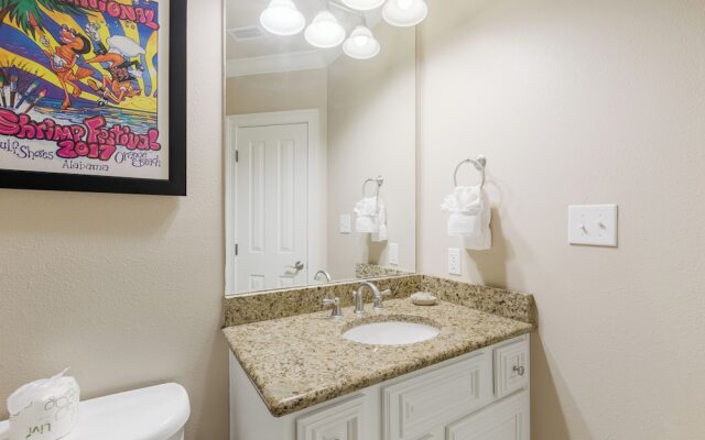 LUXURY Penthouse Style Condo 2