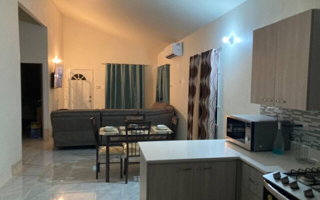Immaculate 2-bed House in Discovery Bay