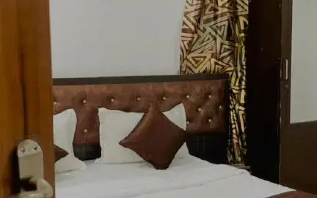 K Square by OYO Rooms