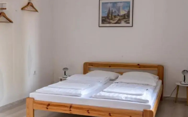 Barát vendégház - Teljes ház kiadó kerttel, 4 szoba