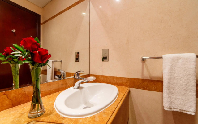 Grand Millennium Dubai Hotel