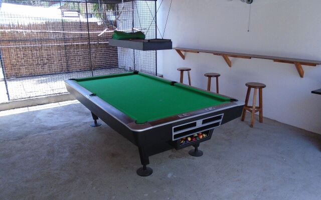 Parrot Resort Moalboal