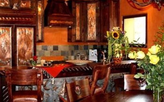 Antigua Inn