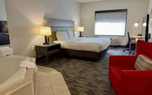 Country Inn & Suites by Radisson, Lake George (Queensbury), NY
