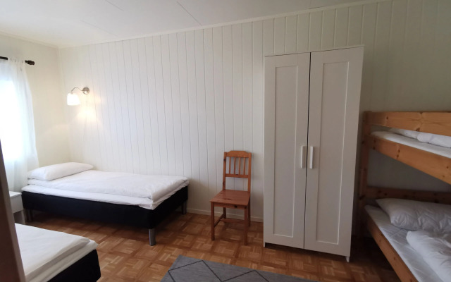 Midnattsol rom og hytter