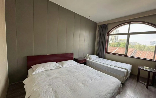 Ningbo Songhe Hotel(宁波松鹤宾馆)