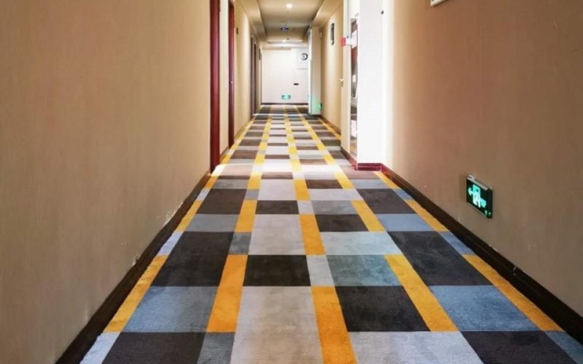 Shell Hotel Huainan Shou County Passenger Station Yaohai Grand Market – Hotel Rooms – Shouxian