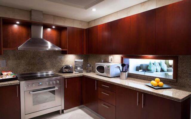 Oasis Beach Tower Apartments