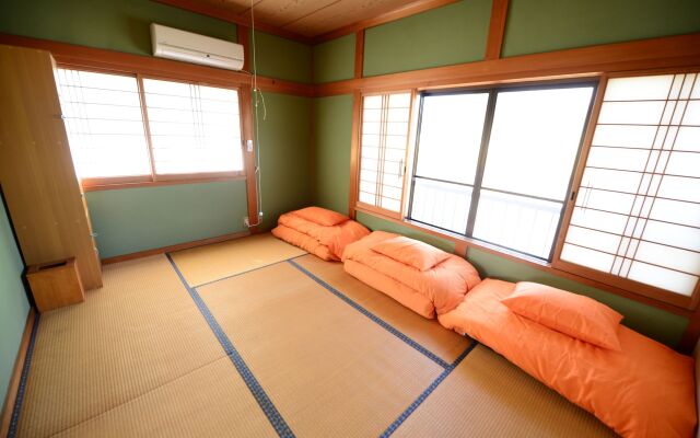 Haruno Guest House - Hostel