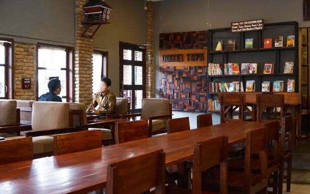 Urbanview Hotel Hordja Pematangsiantar