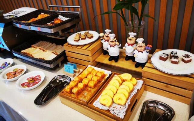 Holiday Inn Express Wuhan Optical Valley by IHG