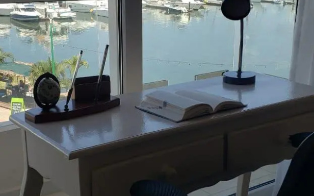 Marina Banderas Suites
