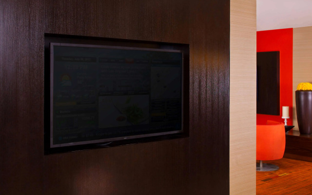 Spark by Hilton Birmingham Colonnade