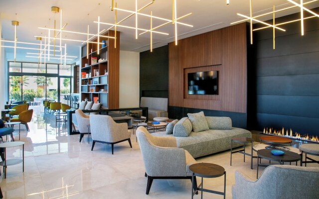 Mercure Larnaca Beach Resort