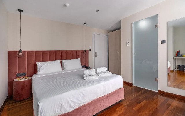 Aeolos Luxury Suites