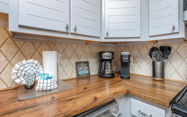 The Condor - Stay for 6