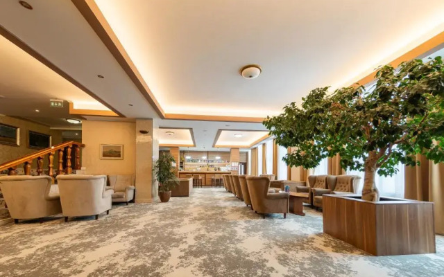 Horsky Hotel Granit A Klimaticke Kupele Tatranske Zruby