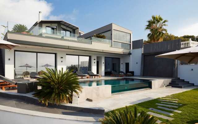 Villa OMNIA - Luxury Bound on Earth