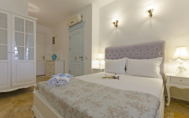 Alacati Roka Tas Otel