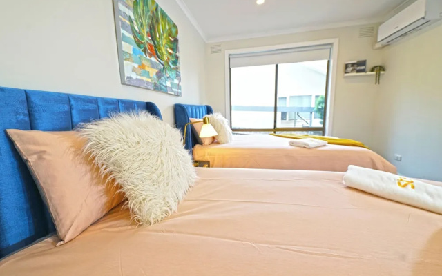 Maroondah 3BR Brick House