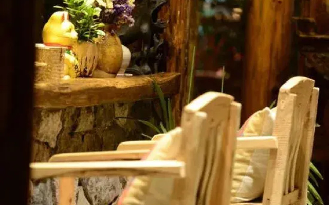 Huayutang Renwen Inn