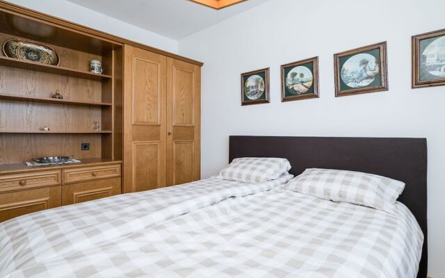 Holiday Home in Königsleiten With Terrace, Garden, Parking