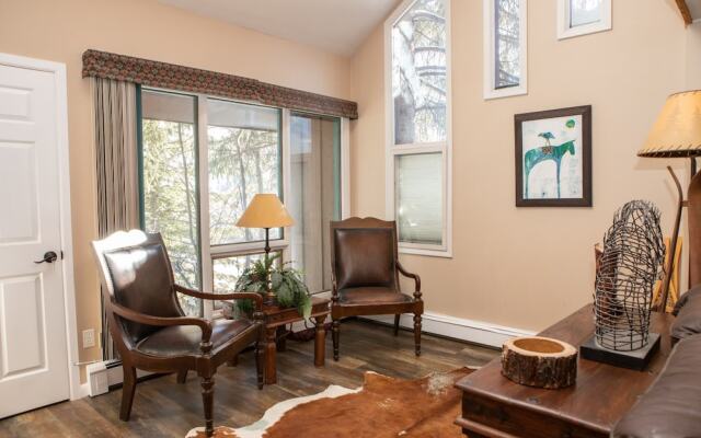 6 Chamonix Lane 2 Bedroom  Townhouse by RedAwning