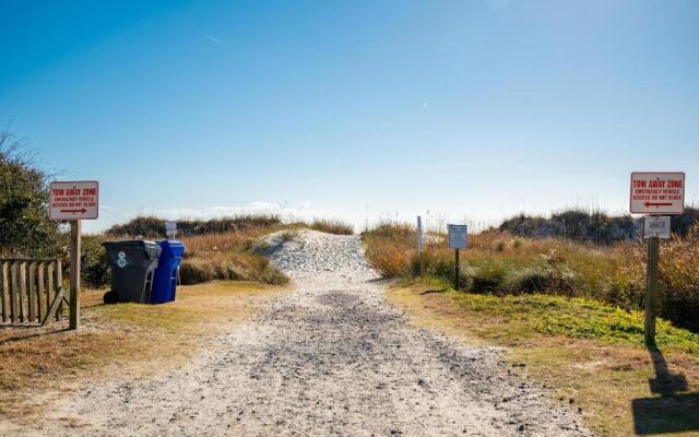 Seascape by Oak Island Accommodations