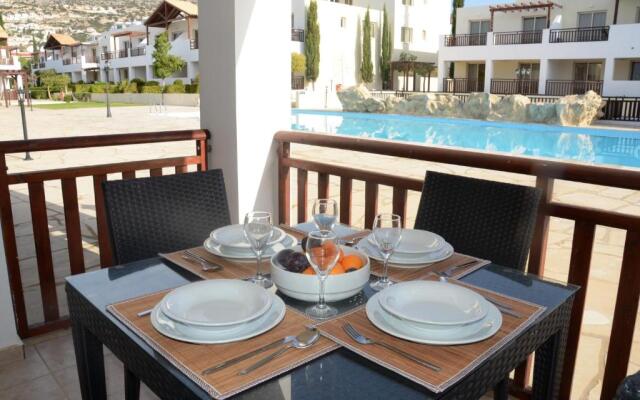 Studio with shower room E5, full kitchen, poolside, FREE WIFI