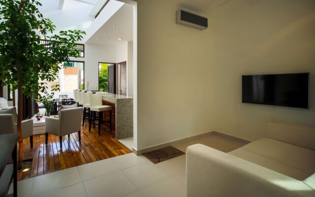 Mayan Family Townhome A6 by Gate48