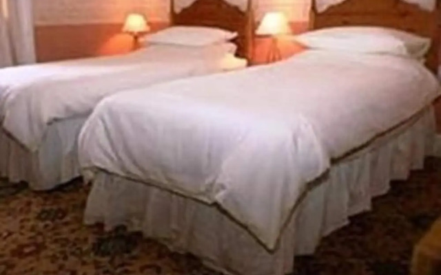 Cadwgan House Hotel