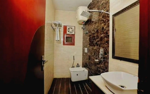 OYO Flagship 70305 Hotel Look Like