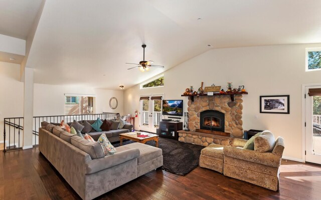 040 - Bear Lake Retreat
