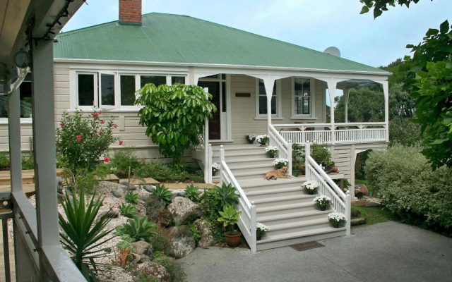 Villa Russell