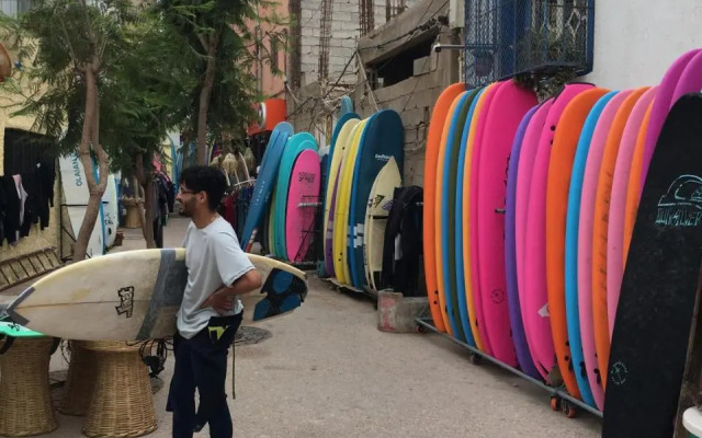 Surf & Travel Camp