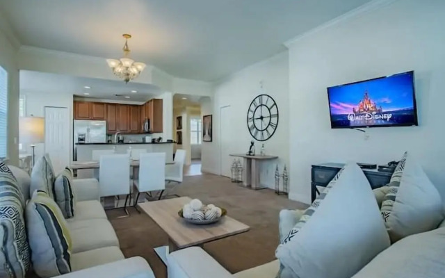 7521 MD - Reunion - Fantastic 3Bd Condo