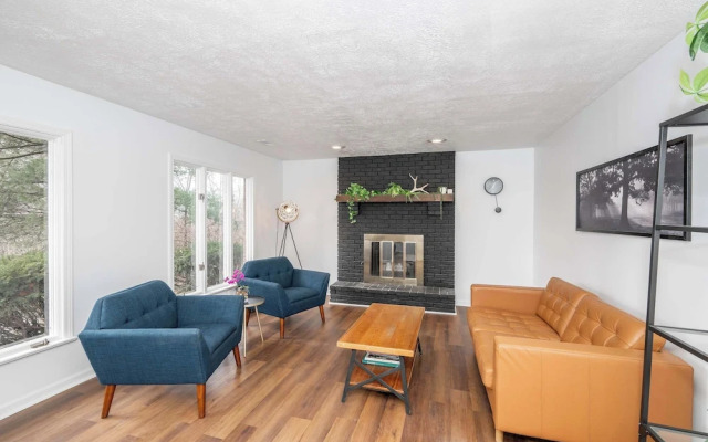 Top Notch City Escape w King Bed