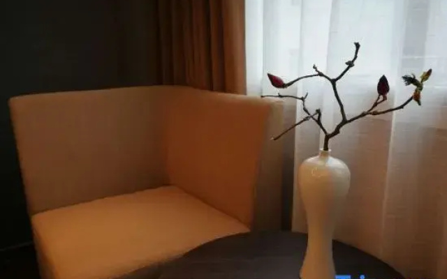 Oriental Charm Hotel (Gutian Site Tourist Center Branch)