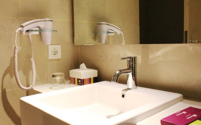 ibis Styles Jakarta Gajah Mada Hotel