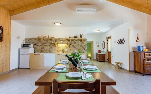 Apartment in Istria With Nature Views