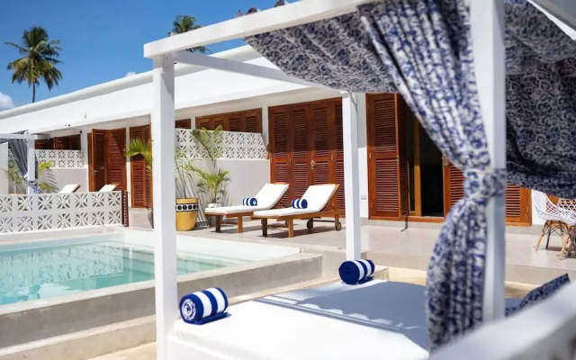 Orient Beach Hotel
