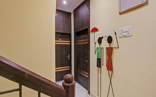 OYO 70200 Avenue Inn