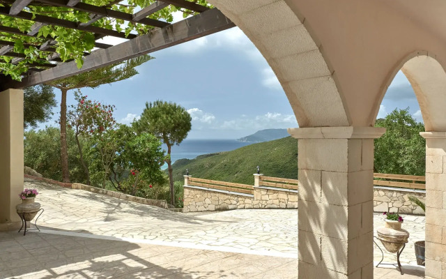 Villa Kanalos