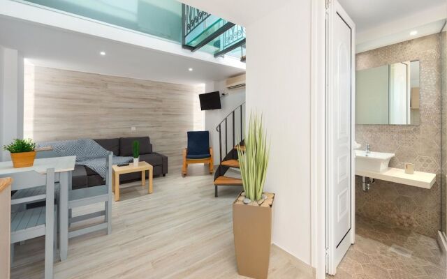 Pefkos View Suites & Maisonette