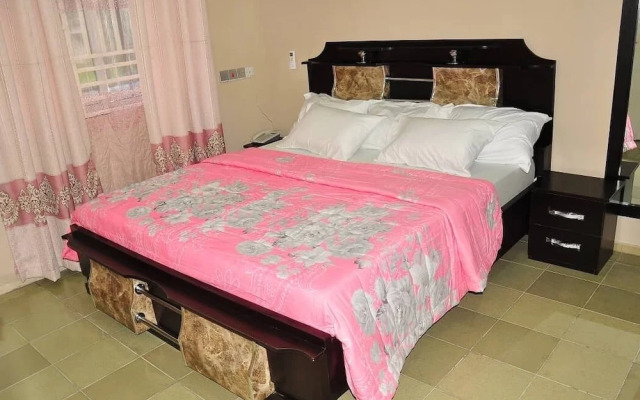 De Revelation Hotel